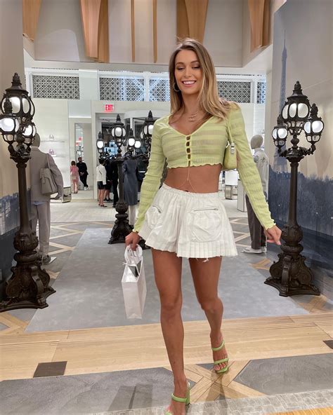 TW Pornstars - Natalia Starr. Twitter. How do I look? 💚. 1:18 AM - 30