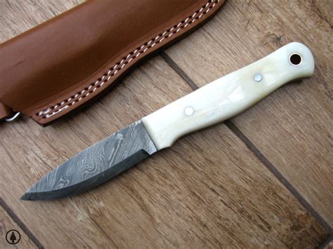 Top 10 Best Hunting Knives & How to Pick the Right One - HuntingLot.com