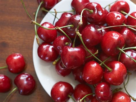 14 Greek Fruits: Ancient, Native, Non-native, and More