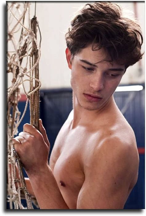 How to get Chico Lachowski's hairstyle? : r/HairStyle