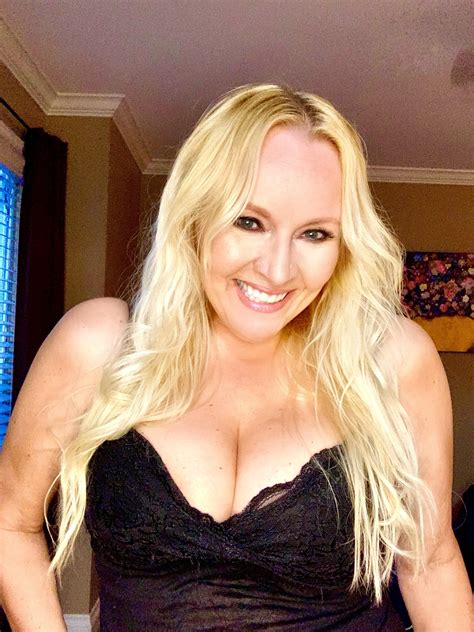 Megan McCarthy Leak: This Is How It Could Happen To YOU – Protect Yourself Now! Image 10
