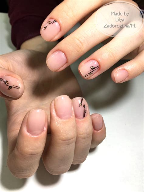 Маникюр, нюд. | Модные ногти, Маникюр, Короткие ногти