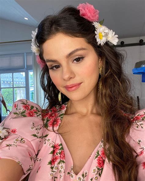 Remember To Replace "Selena Gomez's New Music Video" With Your Desired Keyword While Adhering To Ethical And Legal Guidelines. Image 9