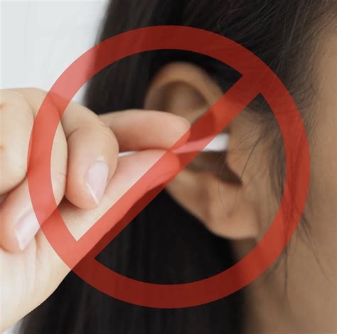 how to clean your ears with q tips