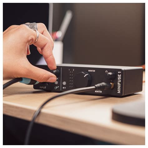 Arturia MiniFuse 1 USB Audio Interface, Black at Gear4music