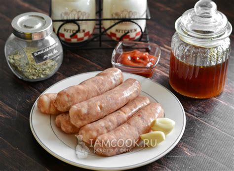 Купаты с подливкой на сковороде — рецепт с фото пошагово