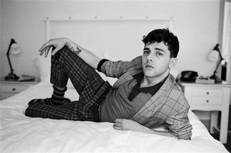 Xavier-Dolan-2015-Assistant-Photo-Shoot-001