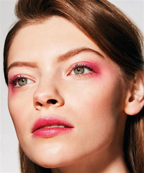 Co-ordinate your eyes and lips for a super-hot Spring/Summer look — and