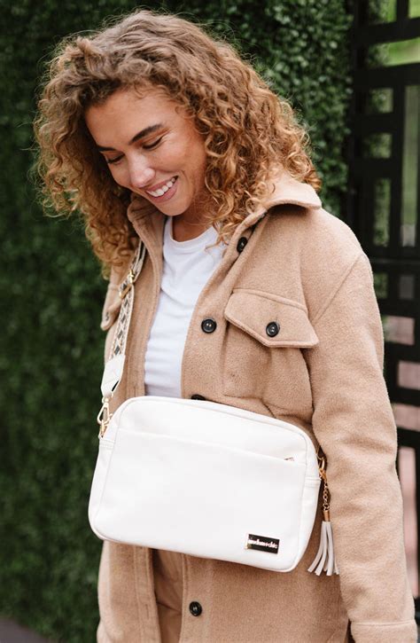 Alice Crossbody – modern+chic