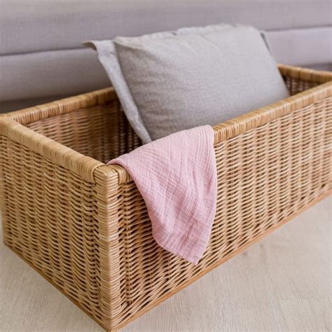 Корзина под раковину, в ванную | Wicker laundry basket, Laundry basket ...