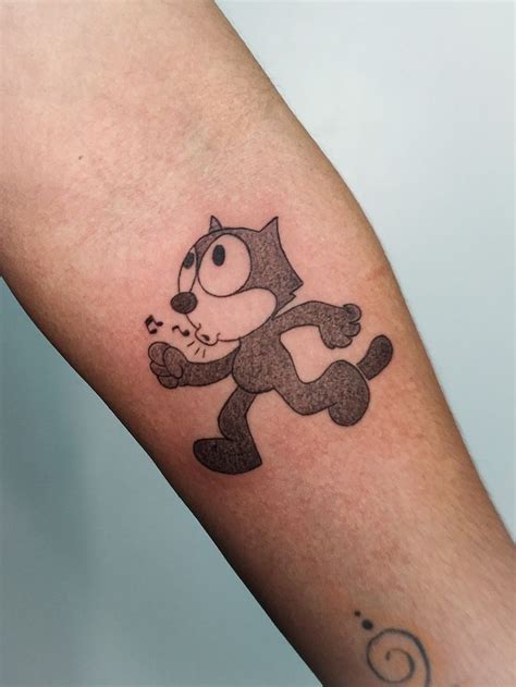 gato felix tattoo print tattoos paw print tattoo tattoos