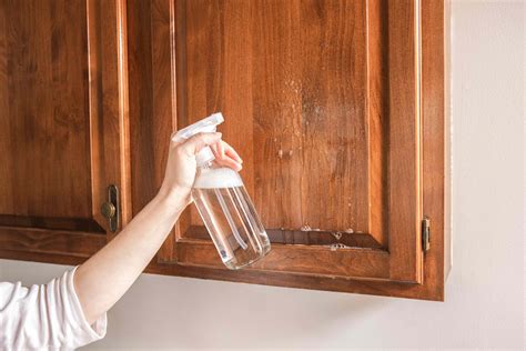 How to Degrease Wood Kitchen Cabinets Without Damaging Them