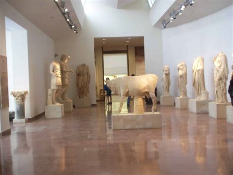 The Archaeological Museum of Olympia - Shopping in Ancient Olympia