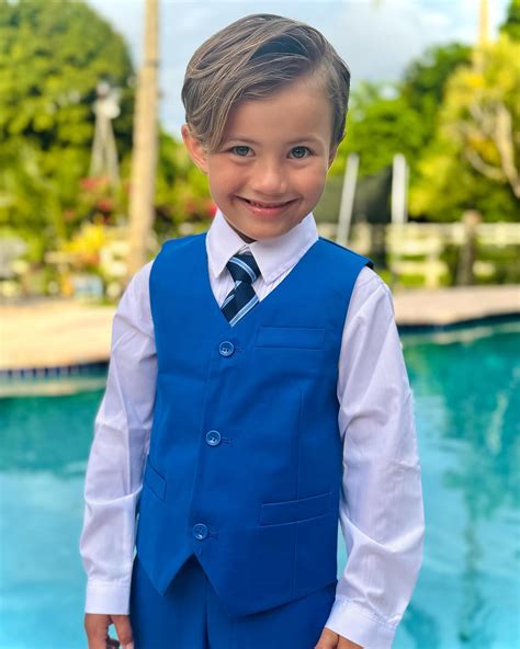 Christian Pitre-Davis (@christianpitre) • Instagram photos and videos