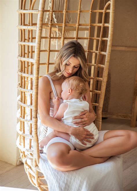 Tips For Breastfeeding Weaning - Healthnut Nutrition