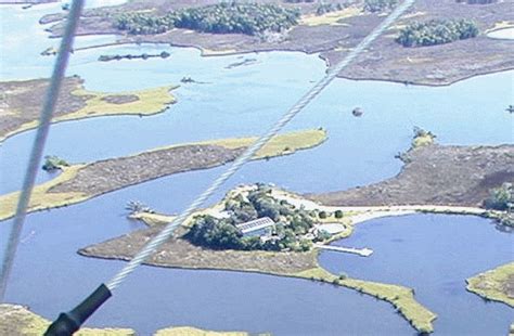 Paradise Found Island Retreat – Crystal River FL – Hotels – Restaurants