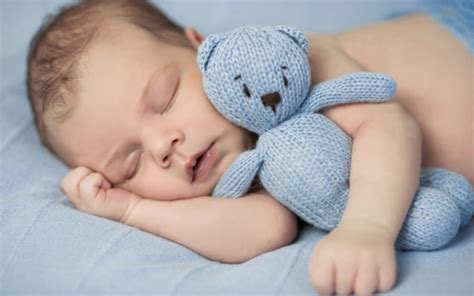 12-річна дівчинка у Рівному народила дитину