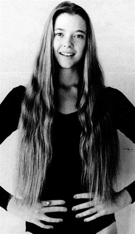 Annette Bening, circa early 1970s. | Young celebrities, Annette bening