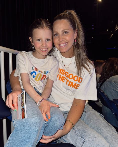 Mackenzie Ford (@mackenzie__ford) • Instagram photos and videos