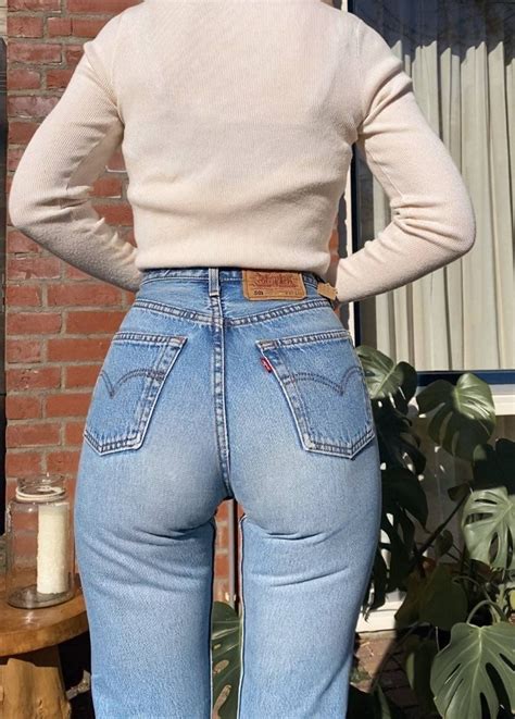 Girls in levi’s – Artofit