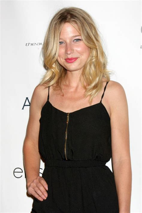 LOS ANGELES, SEP 25 - Ellen Woglom arrives at the Pink Party 2010 at W