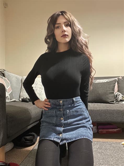 Love this skirt : r/femboy