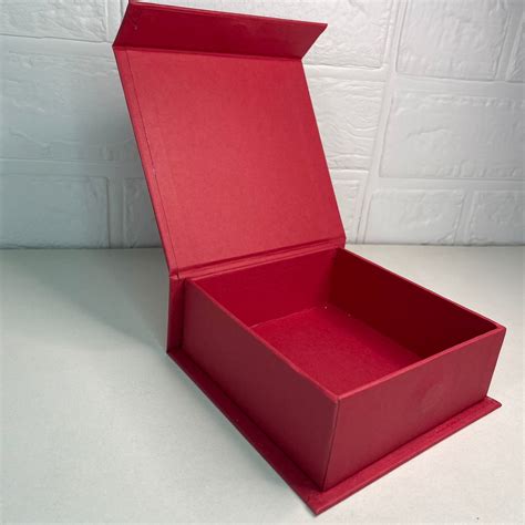 caixa cartonada fechamento de ima elo produtos especiais