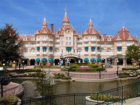 images building palace vacation plaza park landmark
