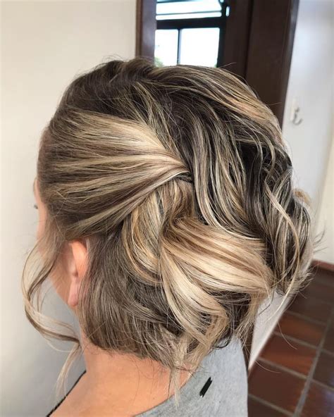 Penteados Com Coque E Cabelo Solto - Penteado cabelo solto: 120 ideias para deixar o coque de lado | Cabelo ...