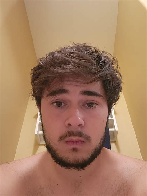 Rate me : r/UsefulRateMe