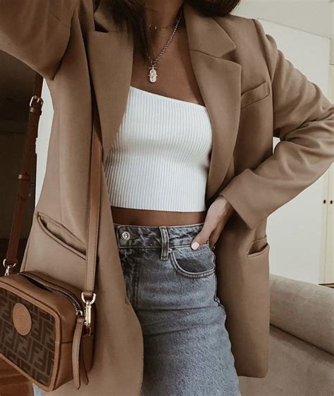 SARA ️WEARS (@sarawears) • Instagram photos and videos | Fashion ...