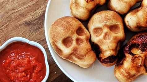 The Food Network Pizza Skulls That Are Taking Over TikTok