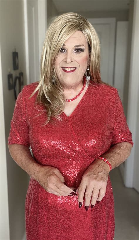 Close Up Tuesday – Crossdresser Heaven
