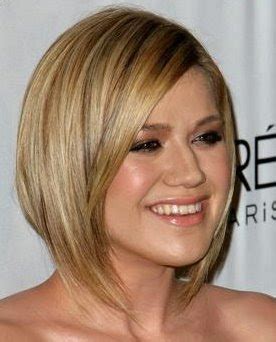 Medium Layered Hairstyles for Round Faces | Layered Hair Styles