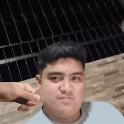 Cute Ni Sac Lunu GIF - Cute Ni Sac Lunu Pinch - Discover & Share GIFs