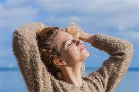 5 natural remedies to protect hair from the sun