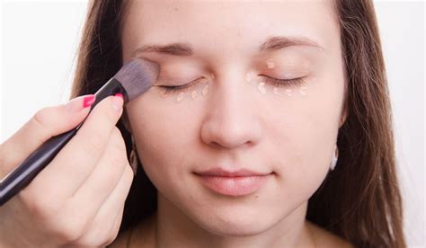 Your Guide to Using Concealer: Tips for a Radiant Look