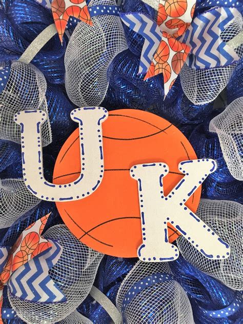 UK Wreath Basketball | Etsy