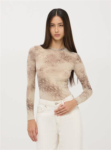 Style bloggers are debating terranova and its latest fall collection 5