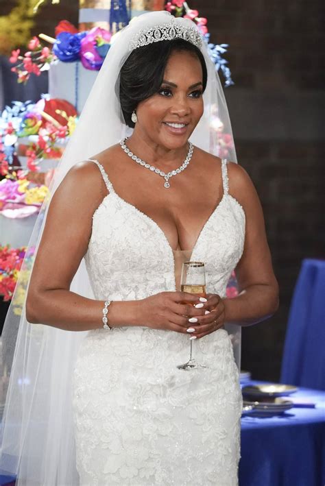 Download Vivica Fox Wedding Dress Wallpaper | Wallpapers.com