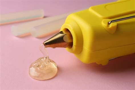 Types of Adhesives - Various Uses and Applicationos