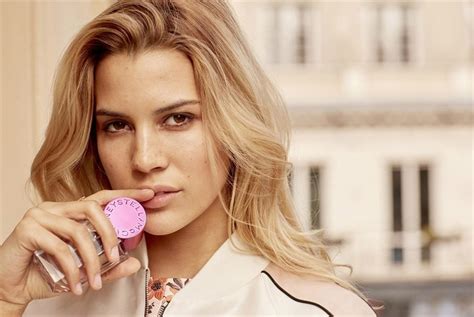 KENYA KINSKI JONES | Model Management
