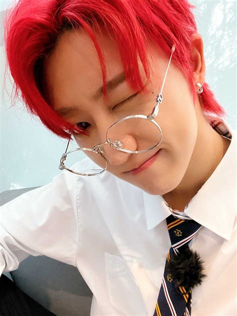 세븐틴(SEVENTEEN) on Twitter: "[17'S THE 8] 🟨🟥 https://t.co/OKUUXoflxq ...