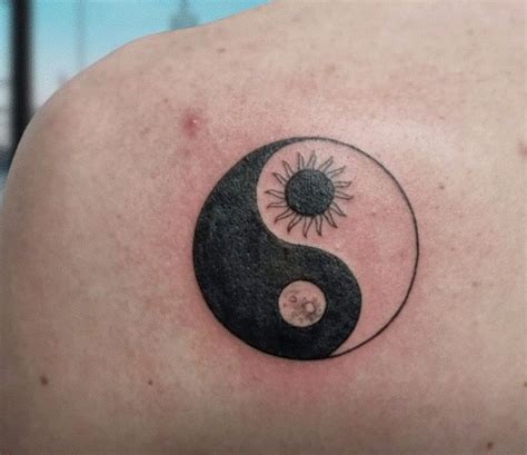 50+ Amazing Ying Yang Tattoos with Meanings, Ideas, and Celebrities ...