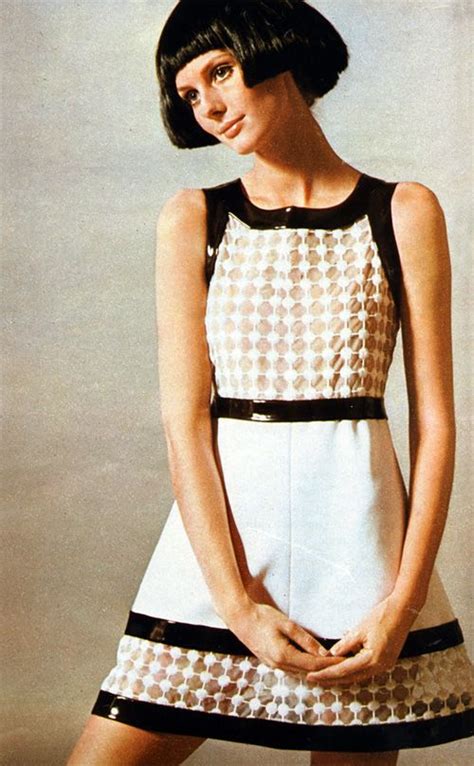 marie claire 1969, Courreges mini dress | Sixties fashion, 1960s ...