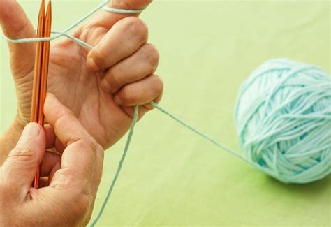 Continental Knitting Knit Stitch for Beginners | Cast on