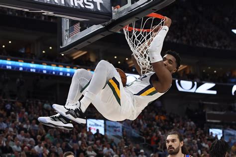 The la lakers utah jazz tickets market shows a surprising price drop 11