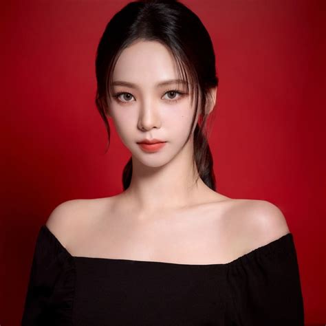 aespa's Karina drops jaws with her 'unreal' visuals at recent YSL ...