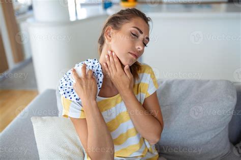 Pain in the shoulder. Upper arm pain, People with body-muscles problem