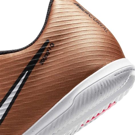 Nike VAPOR 15 CLUB IC - Sálové kopačky - zlatá | sportisimo.cz